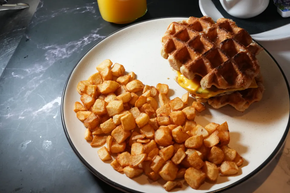 Pearl Waffle Sandwich