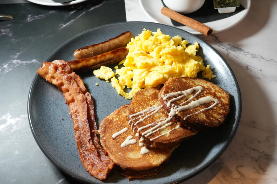 Cinnamon Swirl French Toast Combo